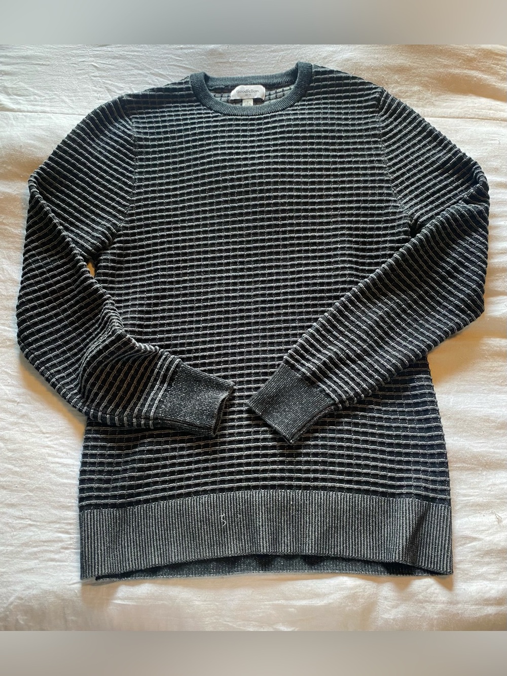 Goodfellow lightweight sweater